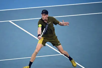 Avustralya Açık'ta Sinner ve Osaka ikinci turda!