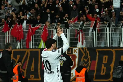 Beşiktaş taraftarı yönetimi istifaya davet etti