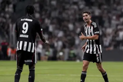 Beşiktaş’ta ayrılık yükleniyor