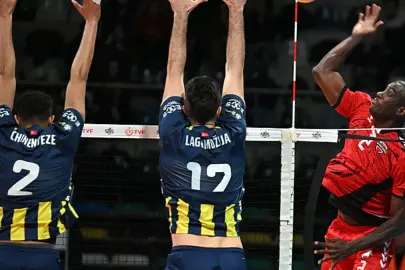 Fenerbahçe Erkek Voleybol Takımı deplasmanda galip!