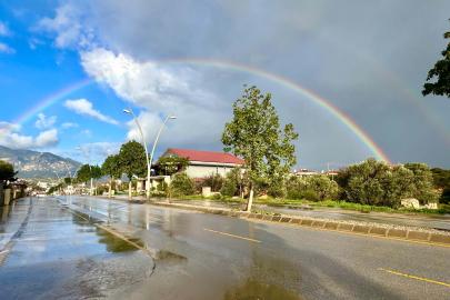 Datça'da sağanak sonrası çift gökkuşağı