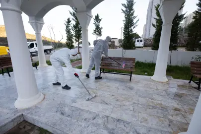 İzmir Narlıdere'de camilerde temizlik çalışması