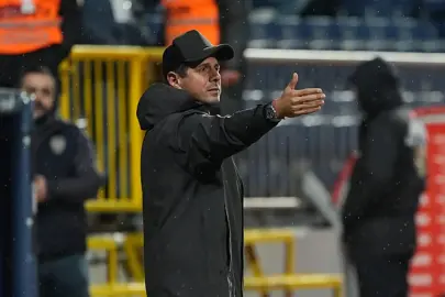 Kasımpaşa’da Emre Belözoğlu özür diledi! ‘Dibe vurmanın en net göstergesi’