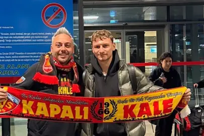Kayserispor’un yeni golcüsü Fedor Chalov Kayseri’ye geldi
