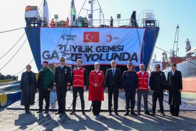Kızılay’ın 21'inci iyilik gemisi Gazze için yola çıktı