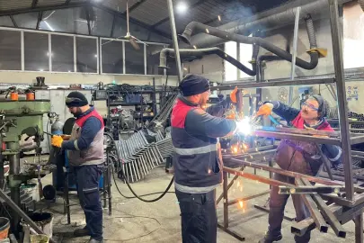 Ordu Büyükşehir Belediyesi park mobilyalarını kendi üretiyor