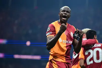 Osimhen İcardi’nin peşinde!