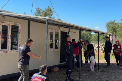 Torunuyla yaşayan kadına yeni konteyner ev