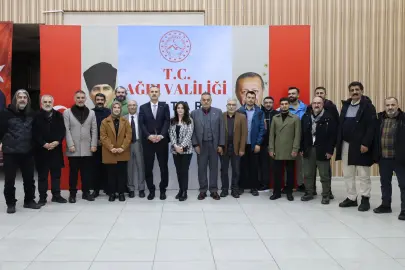 Ağrı Valisi Önder Bozkurt basın mensuplarıyla iftarda buluştu