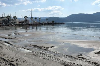 Akyaka'da deniz çekildi; Köyceğiz Gölü de normale döndü