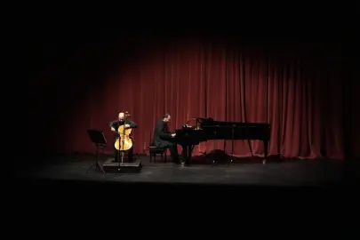 Aybulus ve Şenler’den sanatseverlere müzik ziyafeti