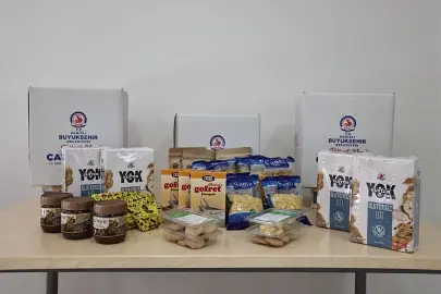 Denizli'de glütensiz gıda paketleri sahiplerine ulaştı