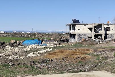 Diyarbakır'a kaynağı bilinmeyen bir cisim düştü: Uzman ekipler incelemede