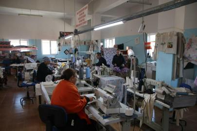 Emekli olunca köşesine çekilmedi, kadınlara umut oldu