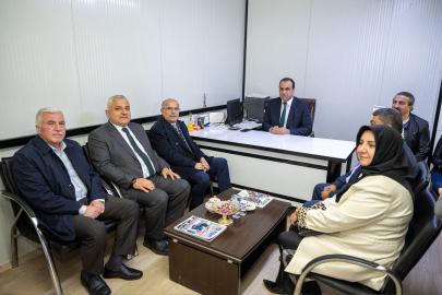 Esnafla buluşan Belediye Başkanı Er'den yeni Malatya mesajı