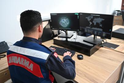 Gaziantep'te siber dolandırıcılık operasyonu: 16 tutuklama