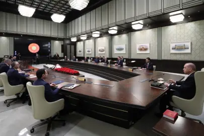 Kabine yoğun gündemle toplanıyor