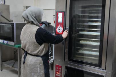 Malatya'da el emeği tatlılar bayrama hazırlanıyor