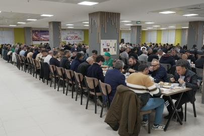 Sağlık çalışanları iftar ve sahurda buluştu