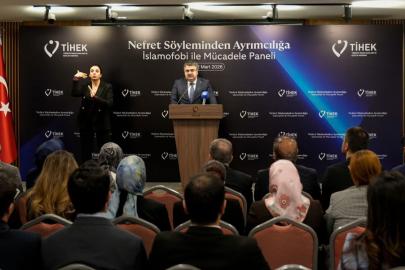 TİHEK’te "İslamofobi ile mücadele" paneli düzenlendi