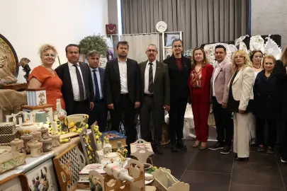 Antalya'da Uncalı ATASEM yılsonu sergisi açıldı