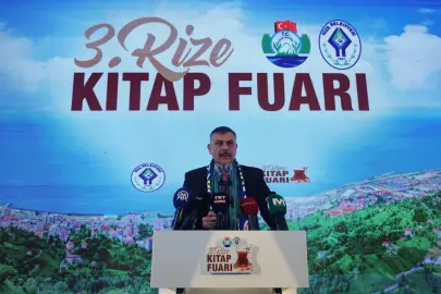 Bakan Çiftçi Rize Kitap Fuarı'nın açılışına katıldı