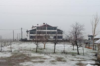 Bingöl'de kar yağışı etkili oldu