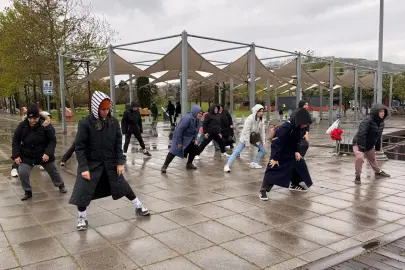 İzmit’te bayram coşkusu sağlıklı adımlarla başladı