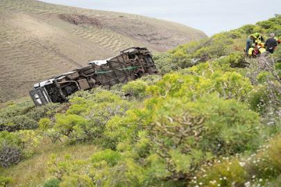 Kanarya Adaları’nda turistleri taşıyan otobüs devrildi: 1 ölü, 27 yaralı