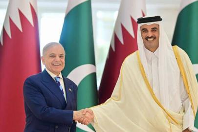 Pakistan Başbakanı Şerif, Katar'da