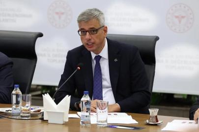 Sağlık Bakanı Memişoğlu: İran’a yardım eli uzatıyoruz