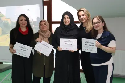 Kocaeli İZGİM’de anne adaylarının sertifika sevinci