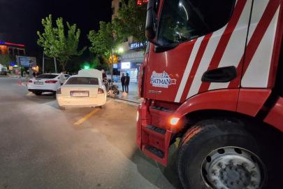 Park halindeki araç yangını son anda fark edildi