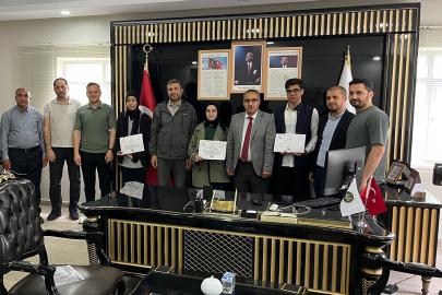Sasonlu öğrenciler siyer yarışmasında umre ödülü kazandı