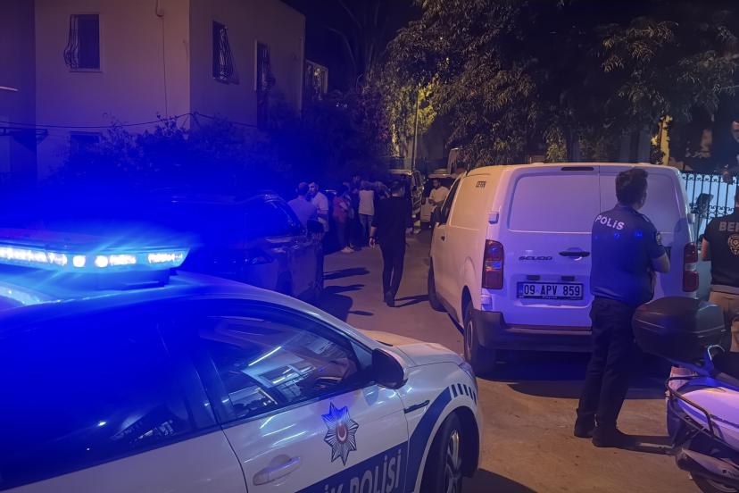 Babasının cenazesiyle 2 gün aynı evde yaşadı
