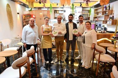 Kocagöz, esnafa 'Temizlik Kirletmemektir' kampanyasını tanıttı