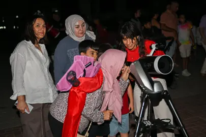 İzmir Bornova’da yıldızlar geçidi