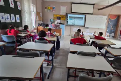 Bursa'da ÇEK(İ)MECE Projesi’nden eğitime destek
