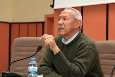 "Hocaların hocası" olarak bilinen Prof. Dr. Uğur Ersoy yaşamını yitirdi