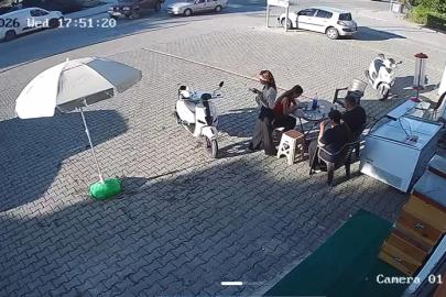 Kamyonetle çarpışan otomobil takla attı