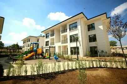 Kartepe’de 144 kapı mutluluğa açıldı