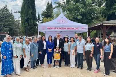 Kaymakam Yılmazer'den sağlık standına ziyaret
