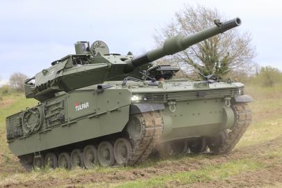 Türkiye'nin yeni zırhlısı: Orta sınıf tank TULPAR, atış testini geçti